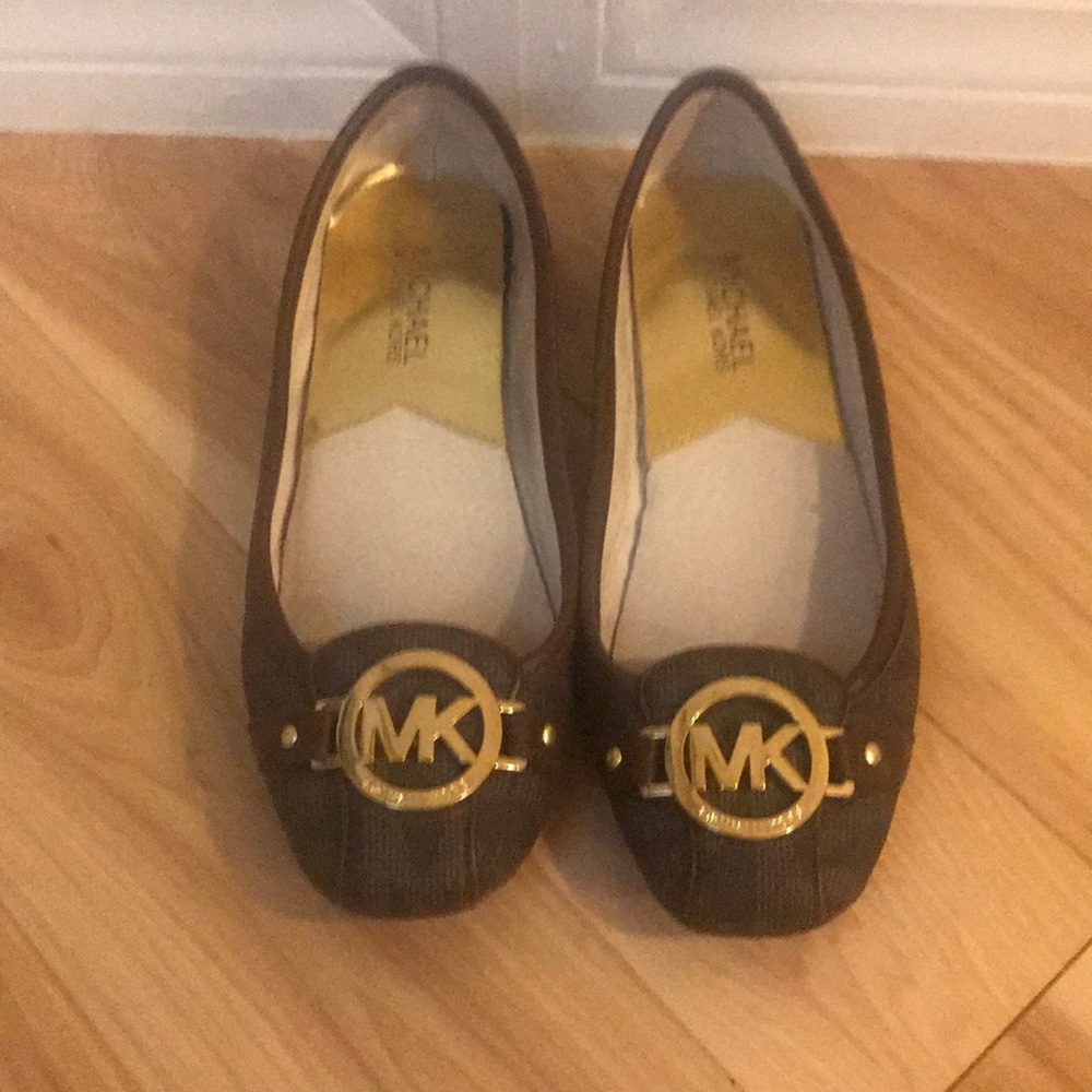 Michael Kors flats